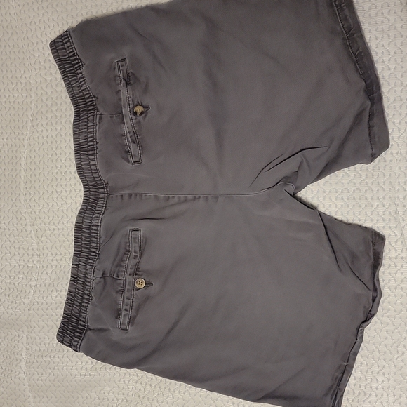 George Shorts - Picture 2 of 3